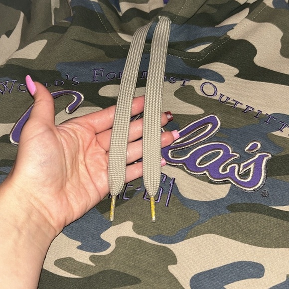 Cabelas Camouflage Hoodie - Green and Purple - Picture 2 of 6